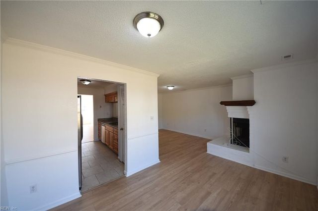 701 Nottaway DR, Chesapeake, VA 23320