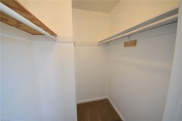 701 Nottaway DR, Chesapeake, VA 23320