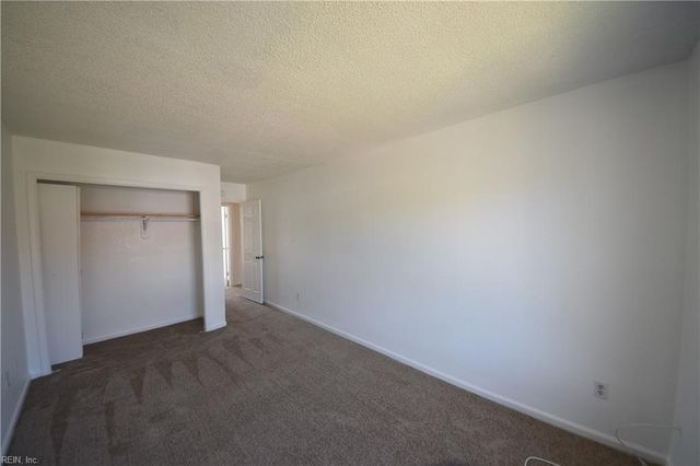 701 Nottaway DR, Chesapeake, VA 23320