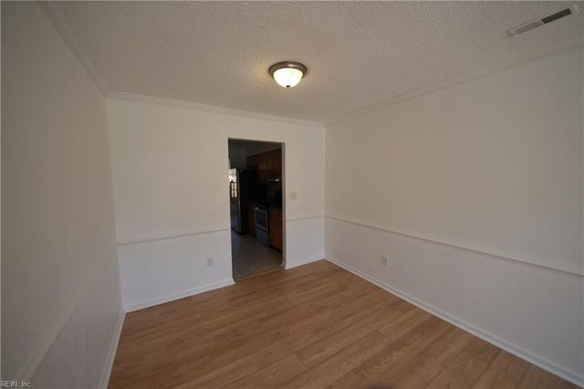 701 Nottaway DR, Chesapeake, VA 23320