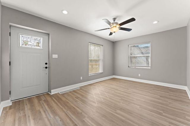 700 Ralston Street, Gary, IN 46406