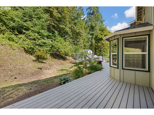 620 S 67TH St, Springfield, OR 97478