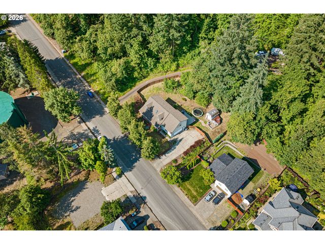 620 S 67TH St, Springfield, OR 97478