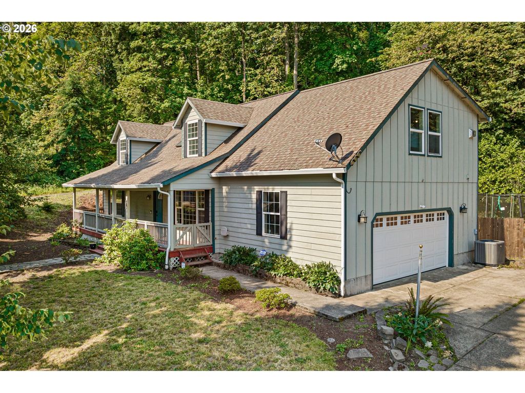 620 S 67TH St, Springfield, OR 97478