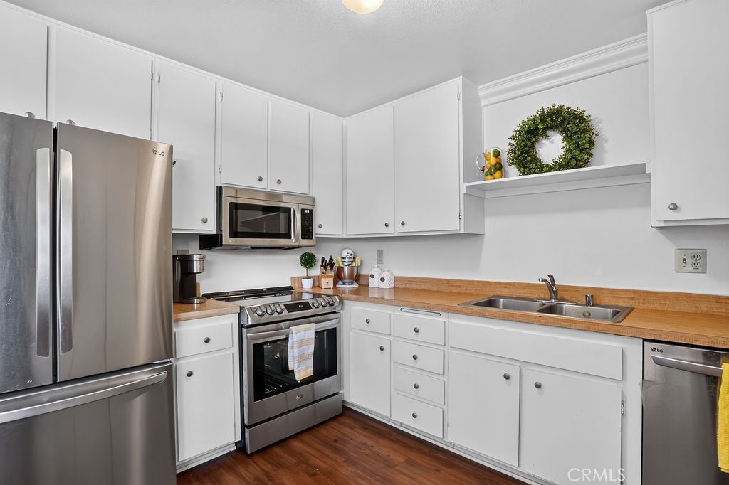 8512 Belmont 31, Cypress, CA 90630 — photo 4