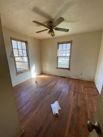 1094 Theta Pike, Columbia, TN 38401