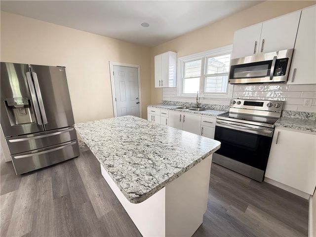944 North Irving Avenue, Scranton City, PA 18510