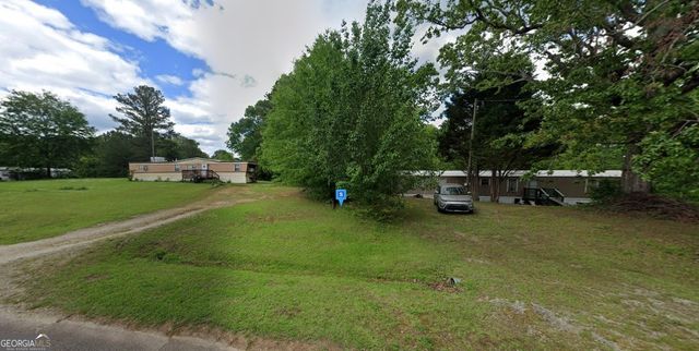 60 Lake Circle, Newnan, GA 30263