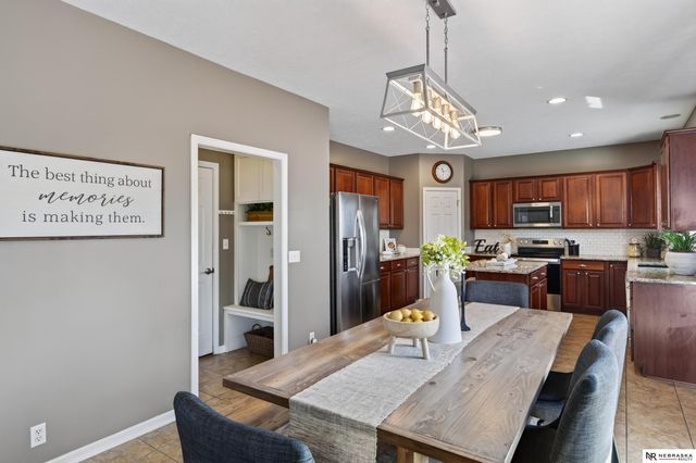 10605 Hillcrest Drive, La Vista, NE 68128