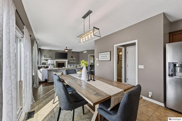 10605 Hillcrest Drive, La Vista, NE 68128