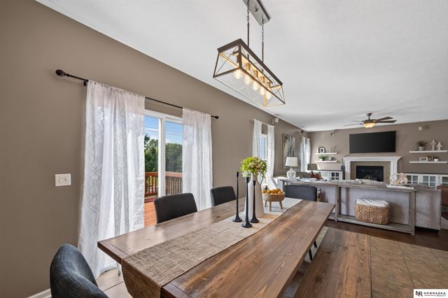 10605 Hillcrest Drive, La Vista, NE 68128