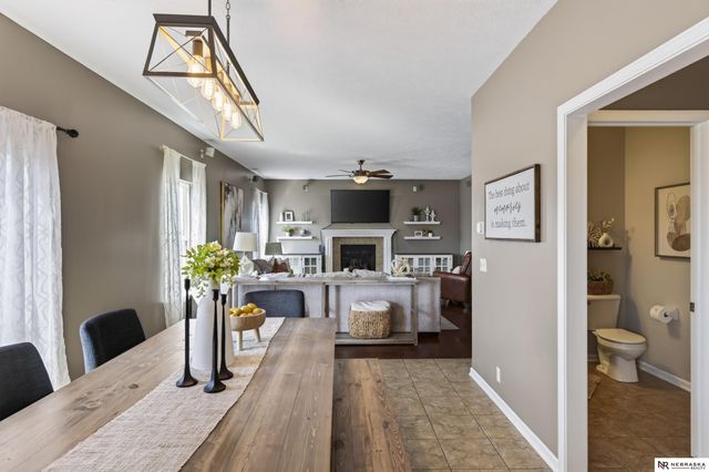 10605 Hillcrest Drive, La Vista, NE 68128
