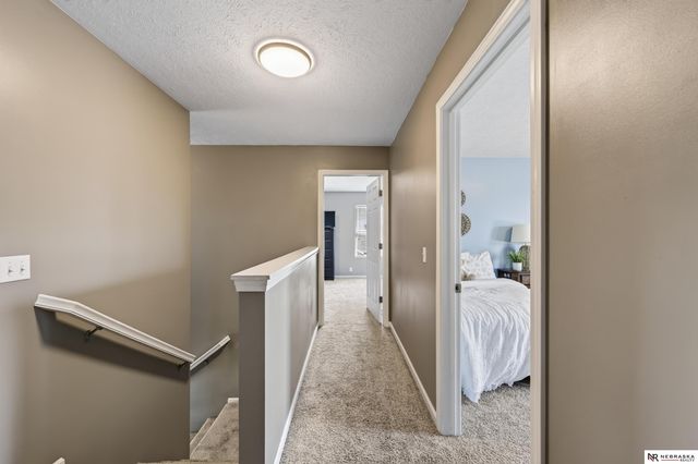 10605 Hillcrest Drive, La Vista, NE 68128