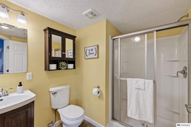 10605 Hillcrest Drive, La Vista, NE 68128