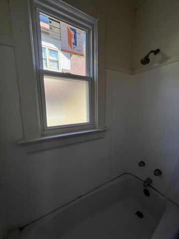 3932 N 23rd STREET, Milwaukee, WI 53206