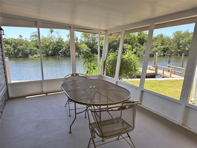 460 MOUNT OAK AVENUE NE 745, St Petersburg, FL 33702