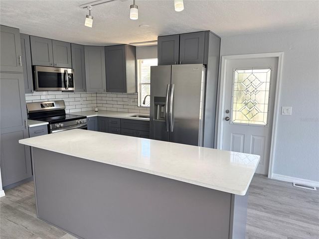 460 MOUNT OAK AVENUE NE 745, St Petersburg, FL 33702