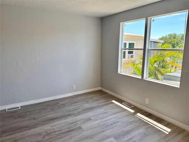 460 MOUNT OAK AVENUE NE 745, St Petersburg, FL 33702