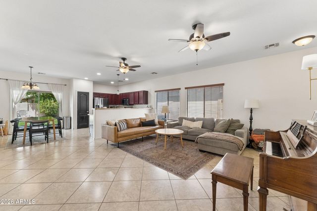 1404 W SANTA GERTRUDIS Trail, San Tan Valley, AZ 85143