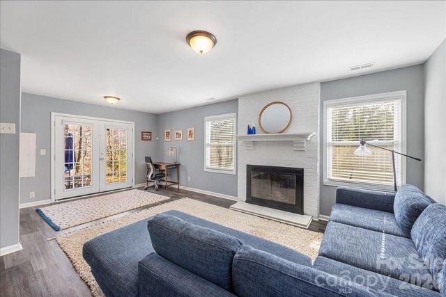 4914 Glenbrier Drive, Charlotte, NC 28212