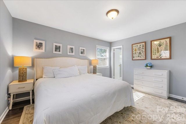 4914 Glenbrier Drive, Charlotte, NC 28212