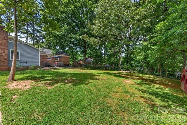 4914 Glenbrier Drive, Charlotte, NC 28212