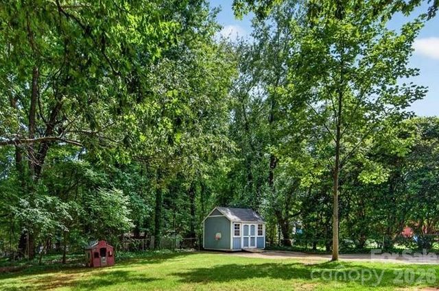 4914 Glenbrier Drive, Charlotte, NC 28212