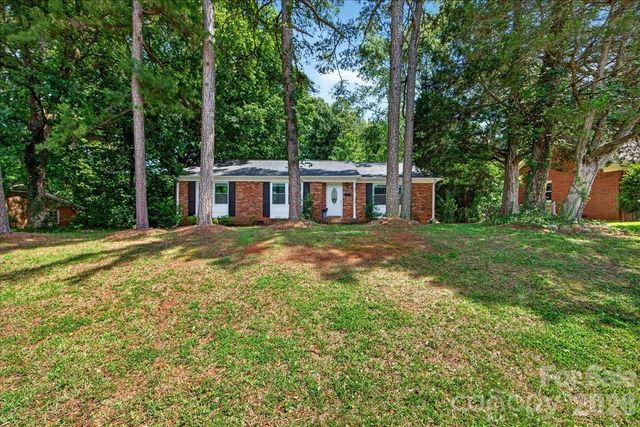 4914 Glenbrier Drive, Charlotte, NC 28212
