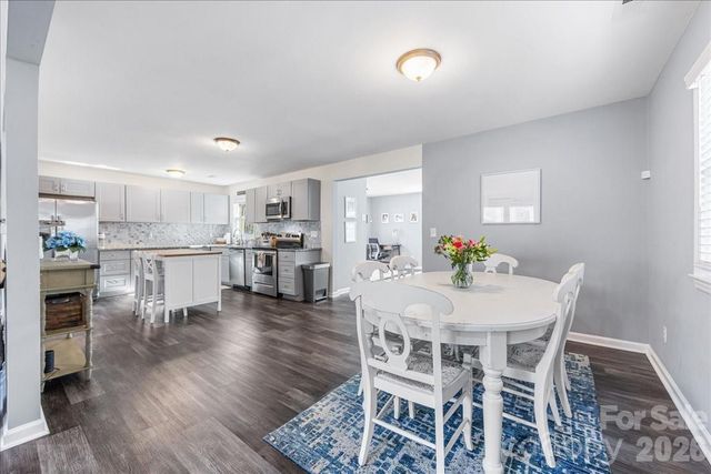 4914 Glenbrier Drive, Charlotte, NC 28212