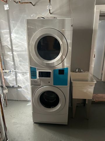 5843 N Cicero Avenue 2, Chicago, IL 60646