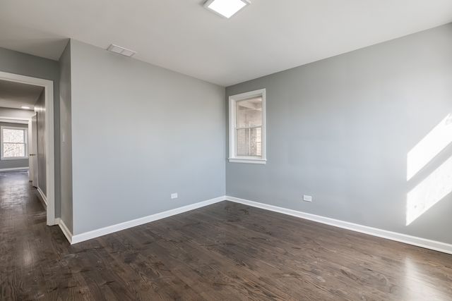 5843 N Cicero Avenue 2, Chicago, IL 60646