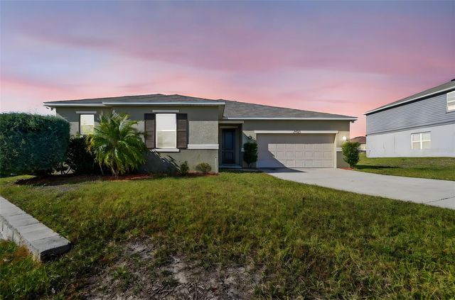 2305 GLADIOLUS LANE, Mascotte, FL 34753