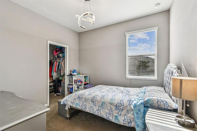 2305 GLADIOLUS LANE, Mascotte, FL 34753