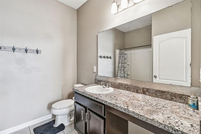 2305 GLADIOLUS LANE, Mascotte, FL 34753