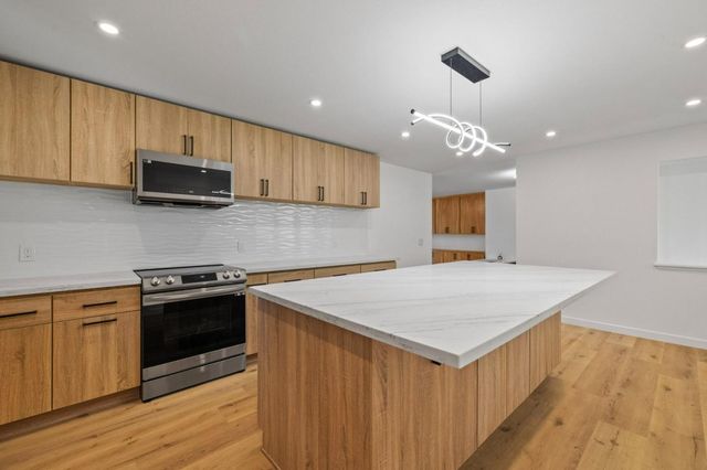 19501 Chaffee Circle, Groveland, CA 95321