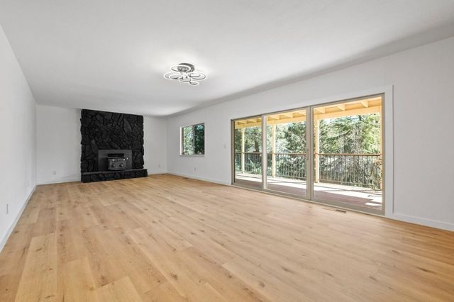 19501 Chaffee Circle, Groveland, CA 95321