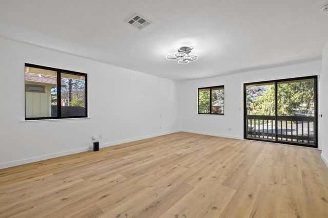 19501 Chaffee Circle, Groveland, CA 95321