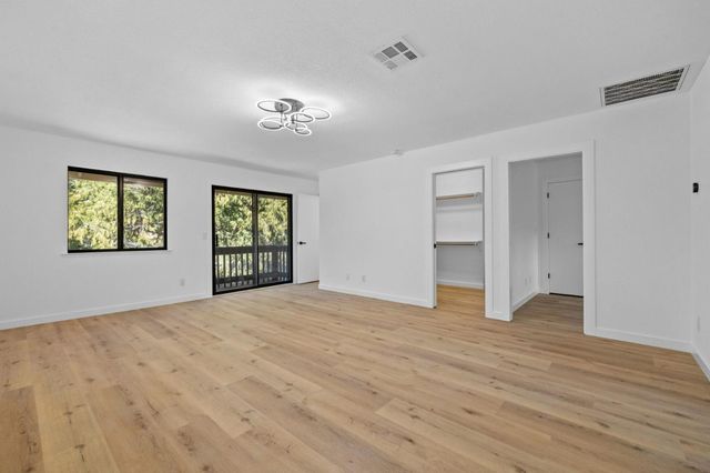 19501 Chaffee Circle, Groveland, CA 95321