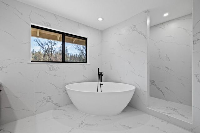 19501 Chaffee Circle, Groveland, CA 95321