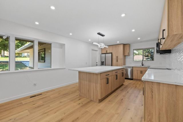 19501 Chaffee Circle, Groveland, CA 95321