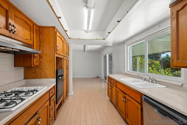 4207 Pavlov Avenue, San Diego, CA 92122
