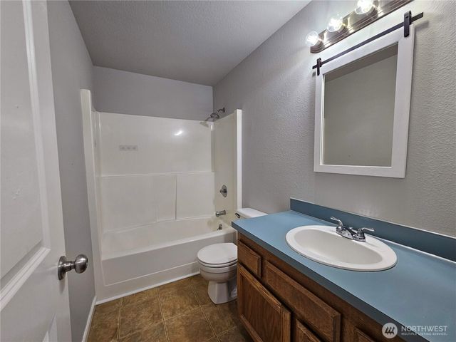 21707 49th Avenue Ct E, Spanaway, WA 98387