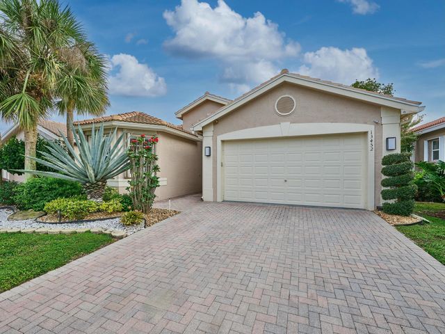 13452 Cordoba Lake Way, Delray Beach, FL 33446