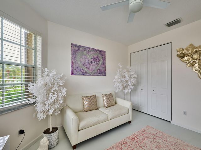 13452 Cordoba Lake Way, Delray Beach, FL 33446