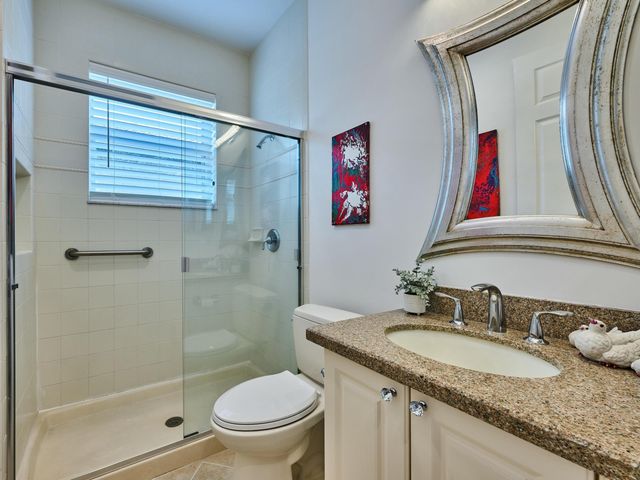 13452 Cordoba Lake Way, Delray Beach, FL 33446