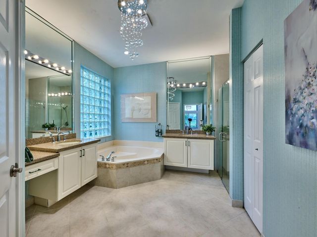 13452 Cordoba Lake Way, Delray Beach, FL 33446