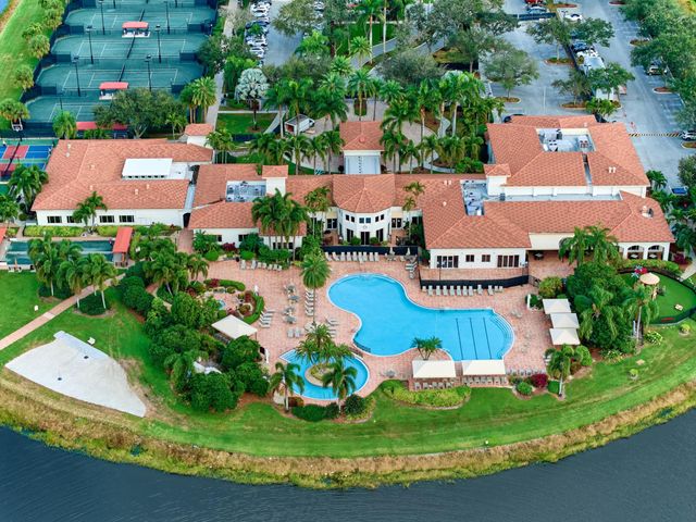 13452 Cordoba Lake Way, Delray Beach, FL 33446