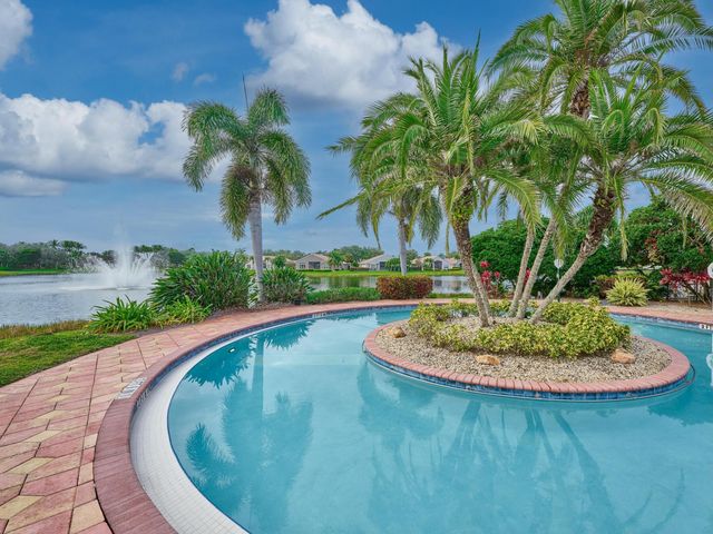 13452 Cordoba Lake Way, Delray Beach, FL 33446