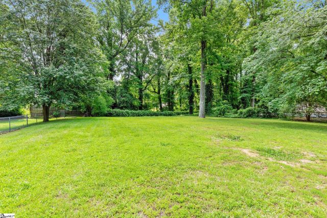 3104 Edwards Road, Taylors, SC 29687