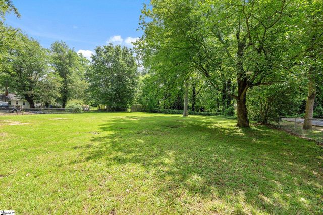 3104 Edwards Road, Taylors, SC 29687